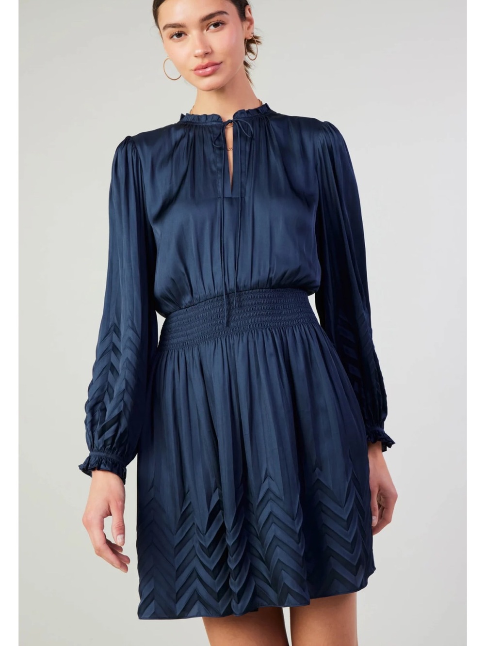 Current Air Women’s Small Navy Blue Cecile Chevron Pleat Silky Mini Dress